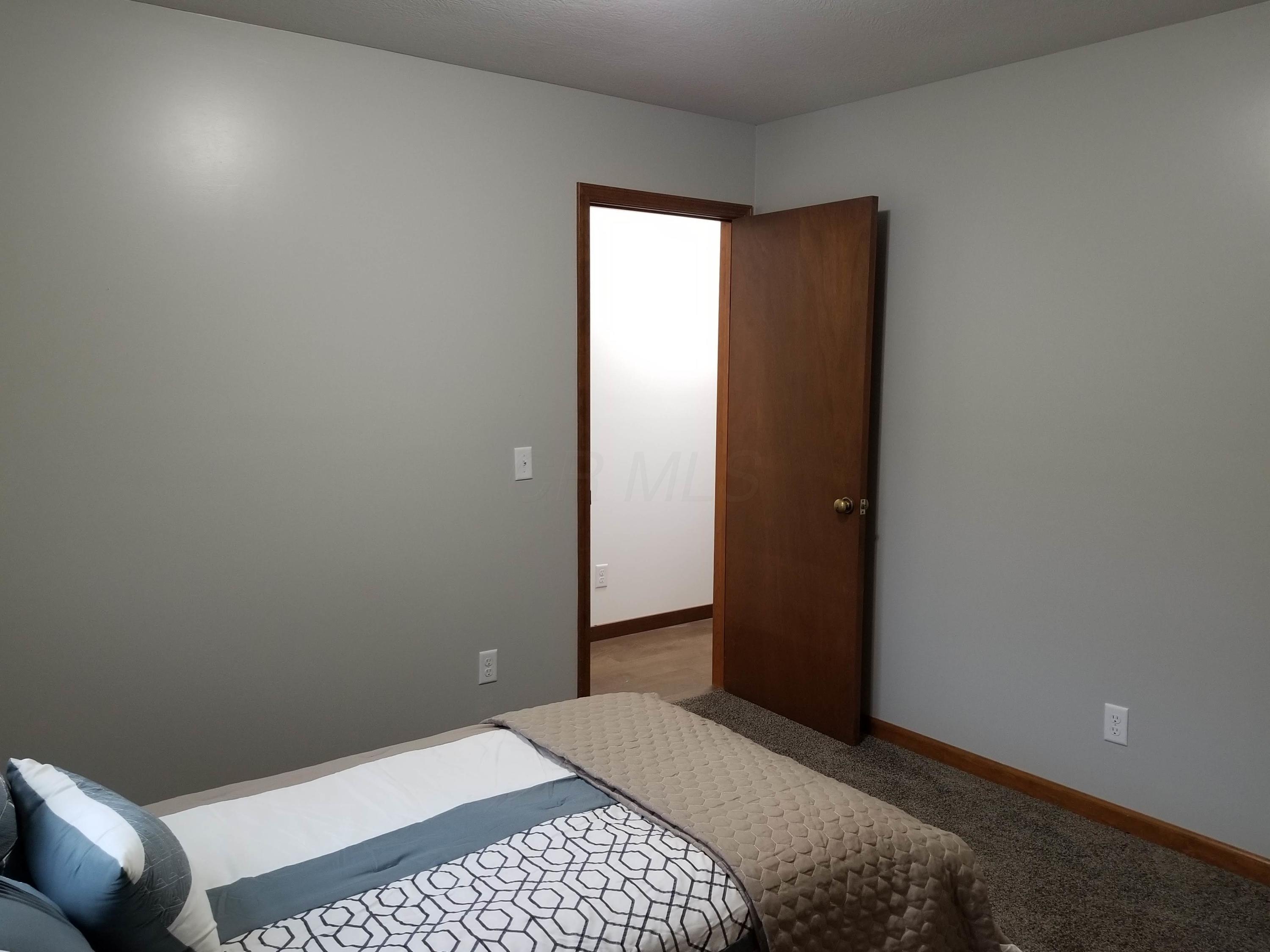 2828 Ritchey Road Southeast Newark, OH 43056 - Photo 12 of 40