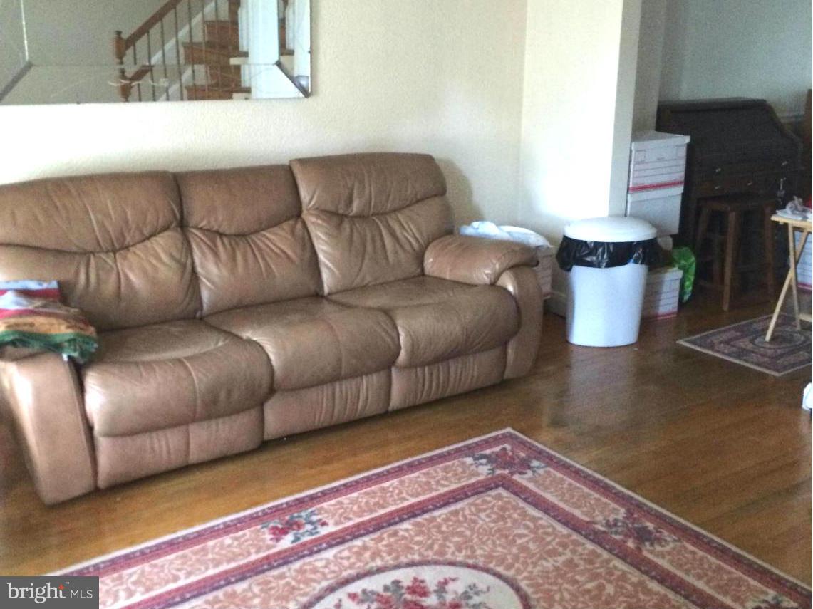 2152 Firethorn Road Baltimore, MD 21220 - Photo 2 of 6 Family Room