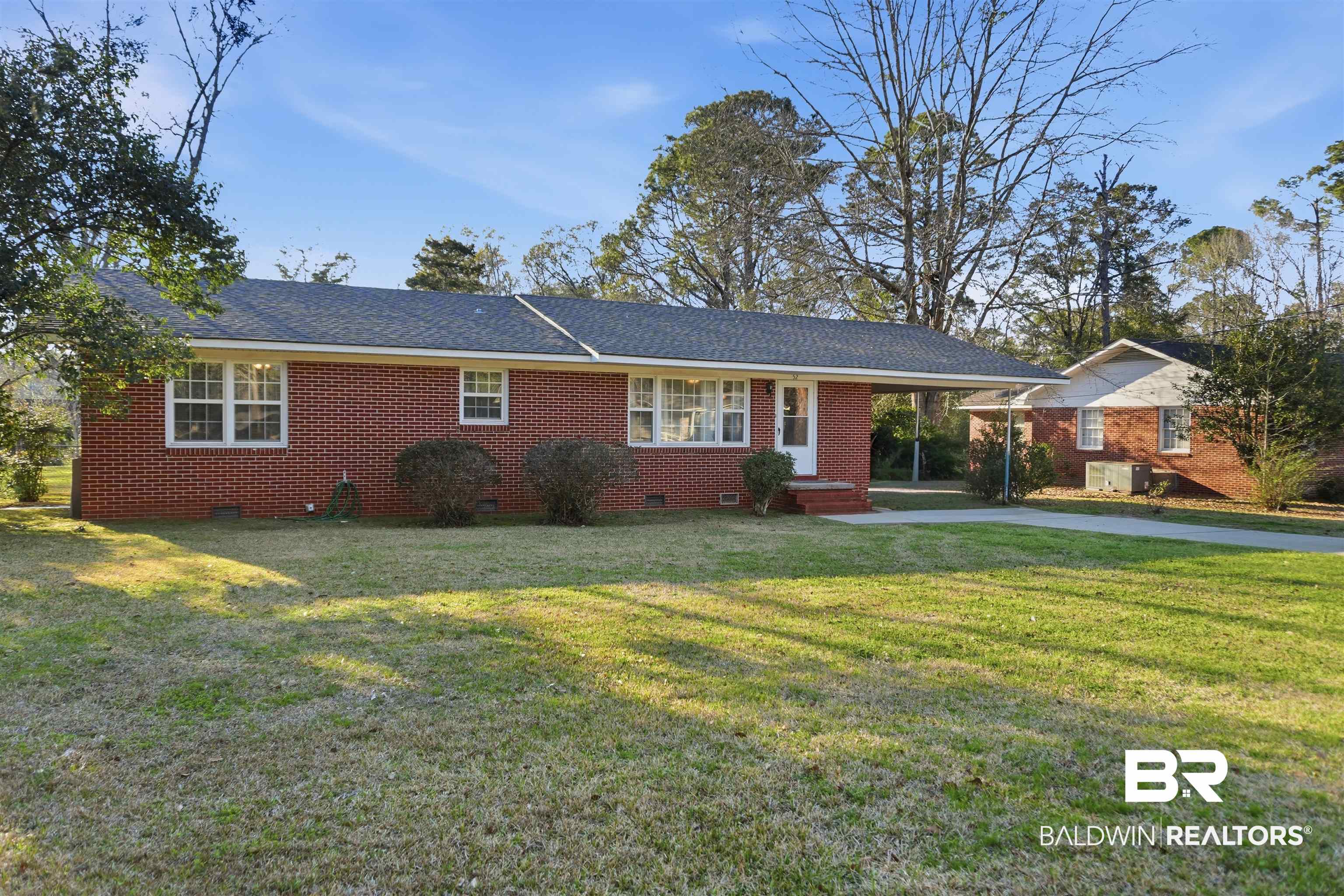 52 Perry Avenue Monroeville, AL 36460 - Photo 2 of 38