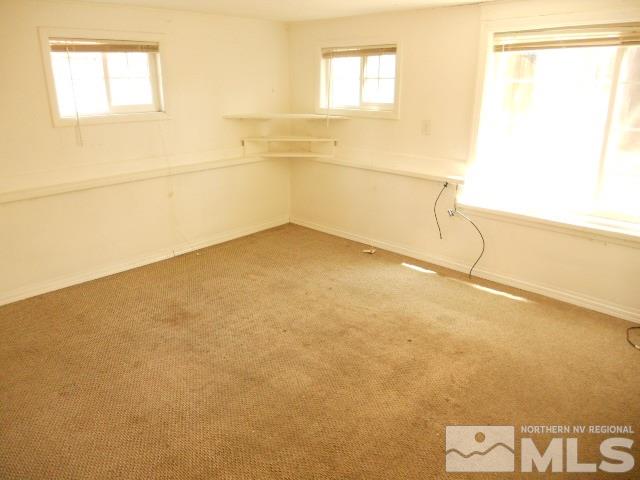 20 Volmer Way Reno, NV 89512 - Photo 21 of 24 a view of a small space