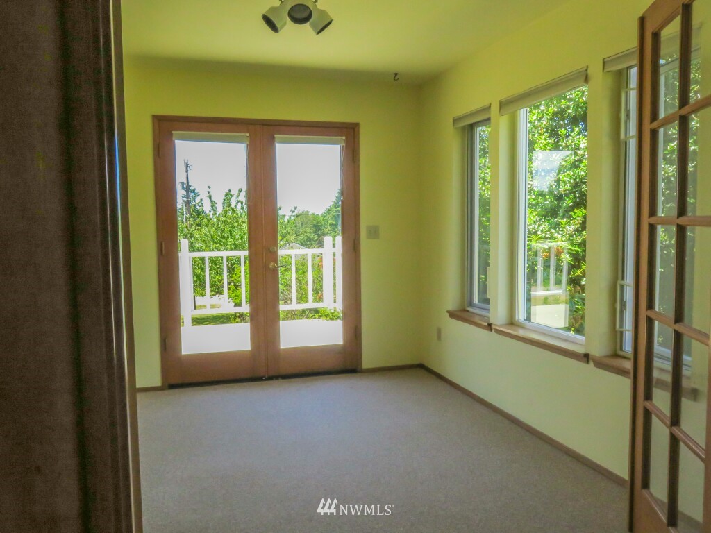 969 Rowe Road Camano Island, WA 98282 - Photo 13 of 25 Gallery Image 13
