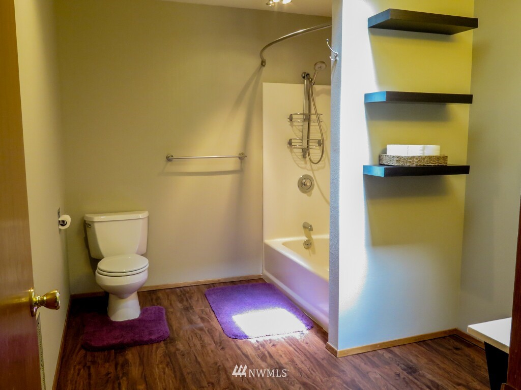 969 Rowe Road Camano Island, WA 98282 - Photo 19 of 25 Gallery Image 19