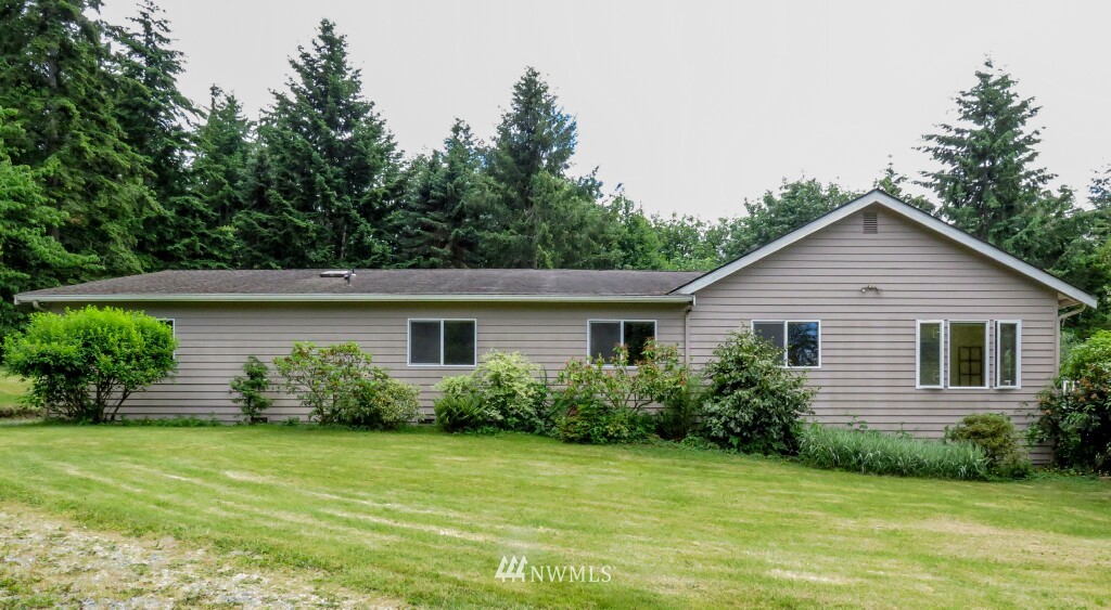 969 Rowe Road Camano Island, WA 98282 - Photo 6 of 25 Gallery Image 6