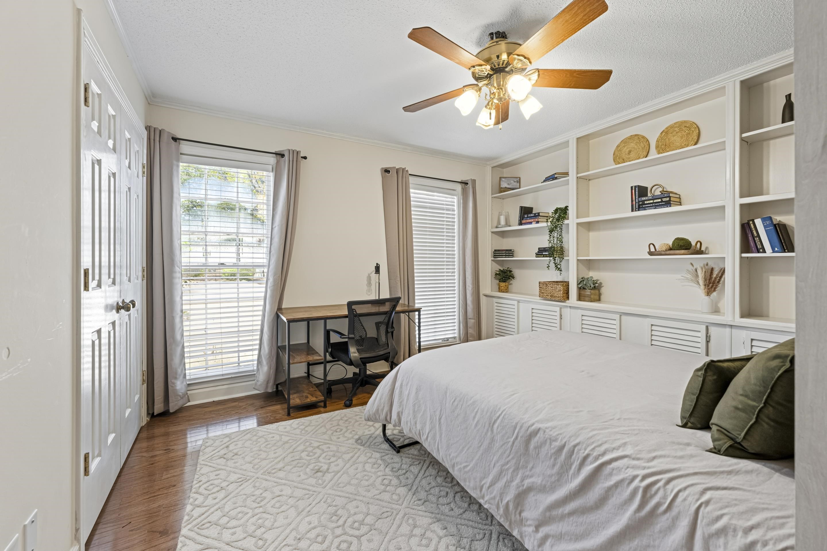 1316 Kirby Road Memphis, TN 38120 - Photo 22 of 30 a bedroom with a bed furniture and a window