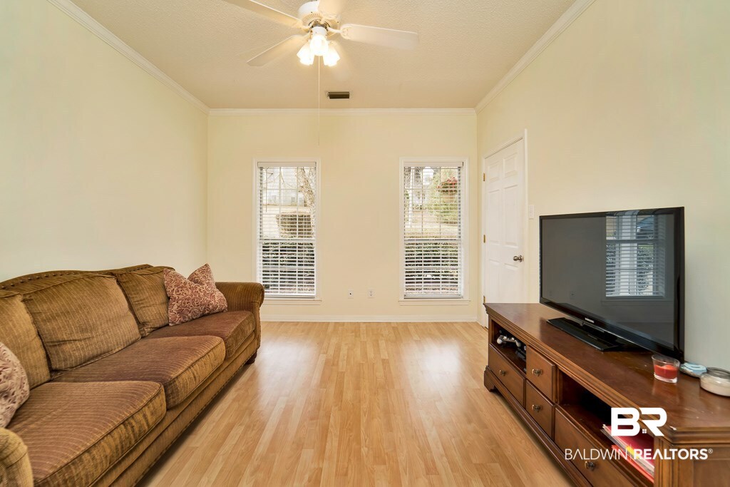 121 Geneva Drive Daphne, AL 36526 - Photo 6 of 26 Family Room