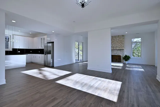 $1,250,000 | 615 Harper Drive, Algonquin, IL 60102