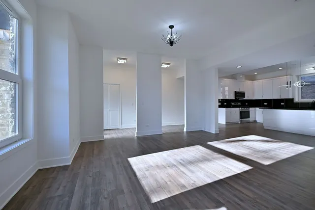 $1,250,000 | 615 Harper Drive, Algonquin, IL 60102