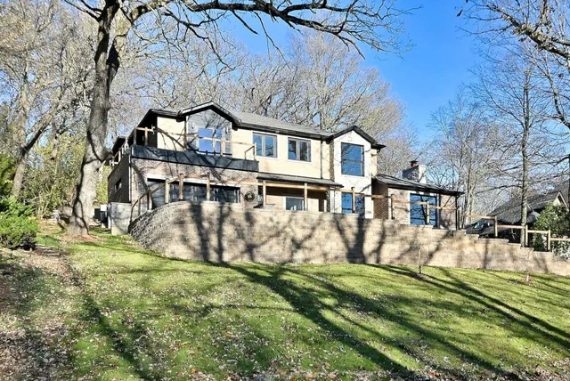 $1,250,000 | 615 Harper Drive, Algonquin, IL 60102