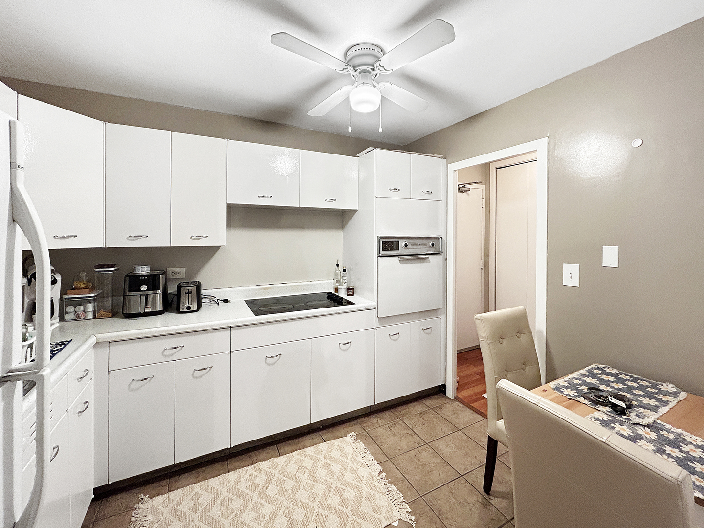 6301 North Sheridan Road, Unit 15D Chicago, IL 60660 - Photo 10 of 15