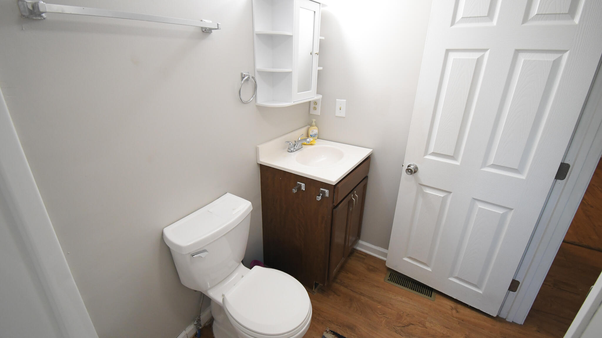 1093 Bonds Mill Road Lawrenceburg, KY 40342 - Photo 25 of 29 Bathroom