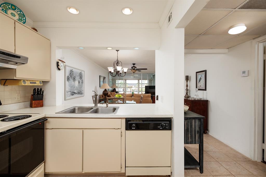 12300 Vonn Road, Unit 9205 Largo, FL 33774 - Photo 11 of 41 Gallery Image 11