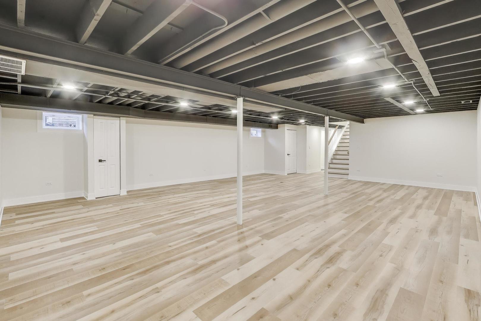 623 North Benton Street Palatine, IL 60067 - Photo 20 of 27 a view of an empty room