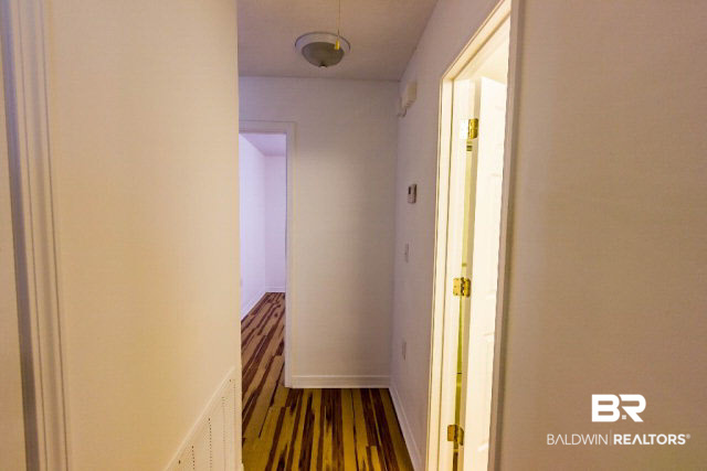 21675 Broad Street Silverhill, AL 36576 - Photo 19 of 31 Hallway