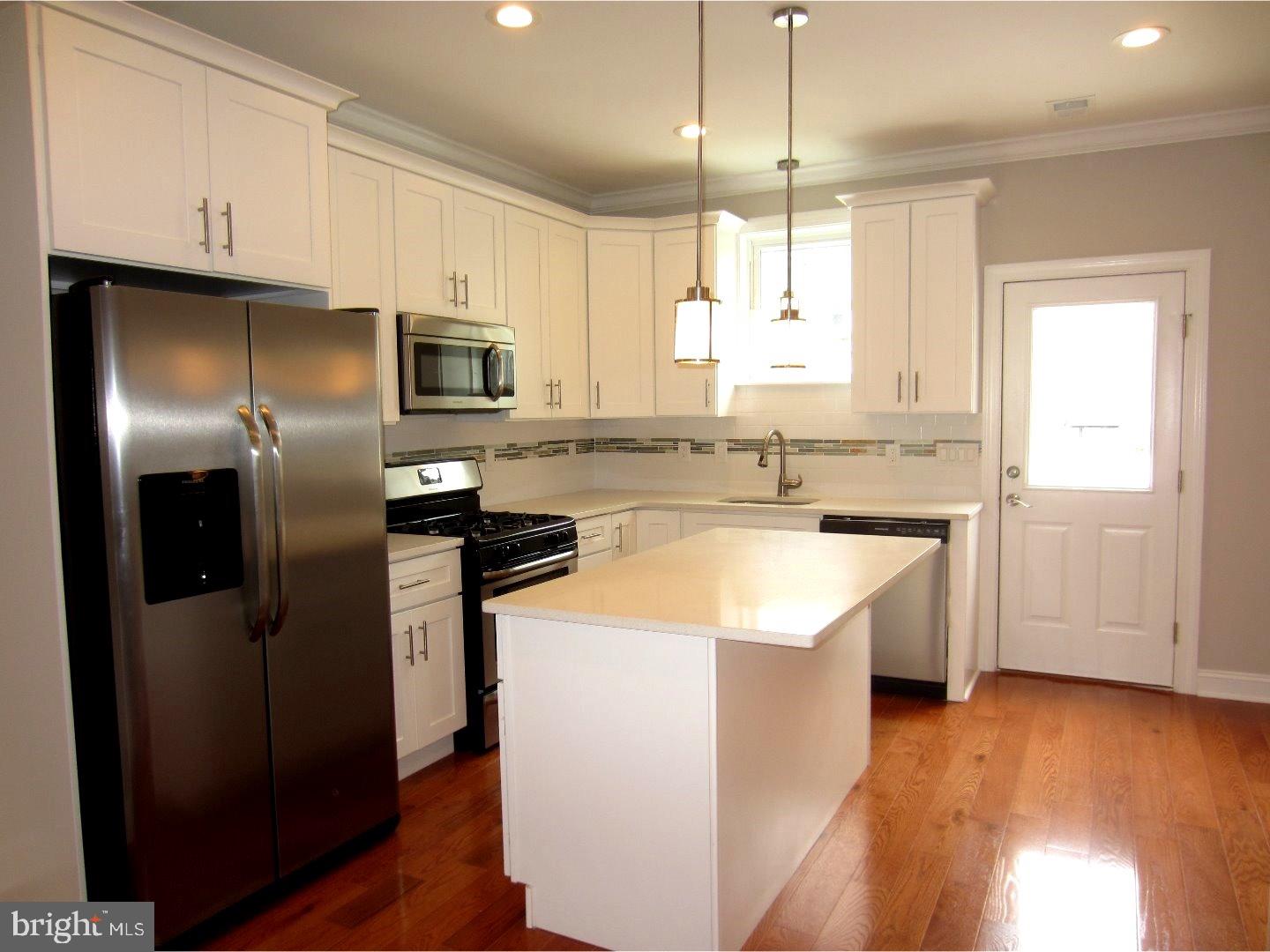 2036 Reed Street Philadelphia, PA 19146 - Photo 8 of 25 Gallery Image 8