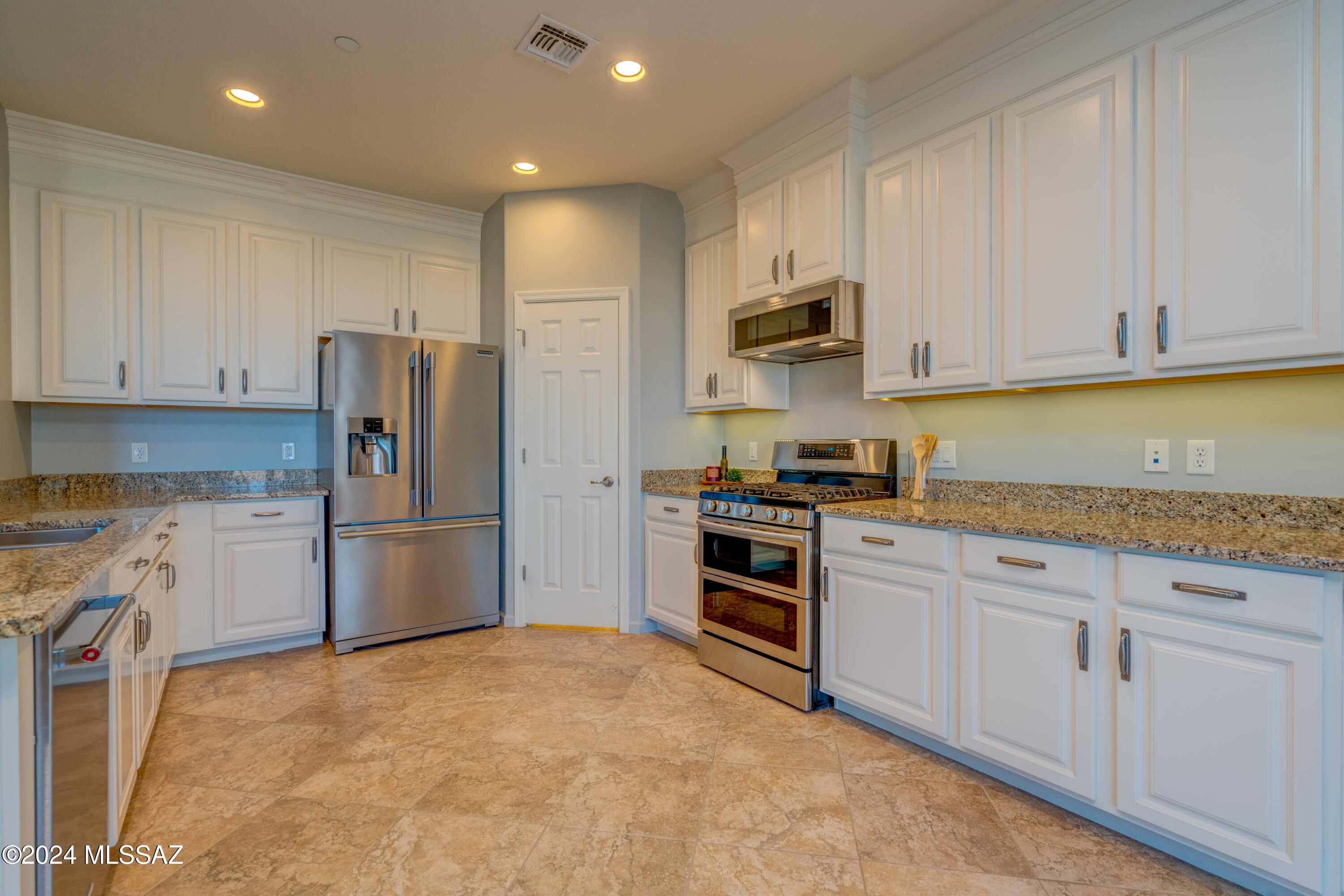 60626 Eagle Ridge Drive Tucson, AZ 85739 - Photo 15 of 50 Gallery Image 15