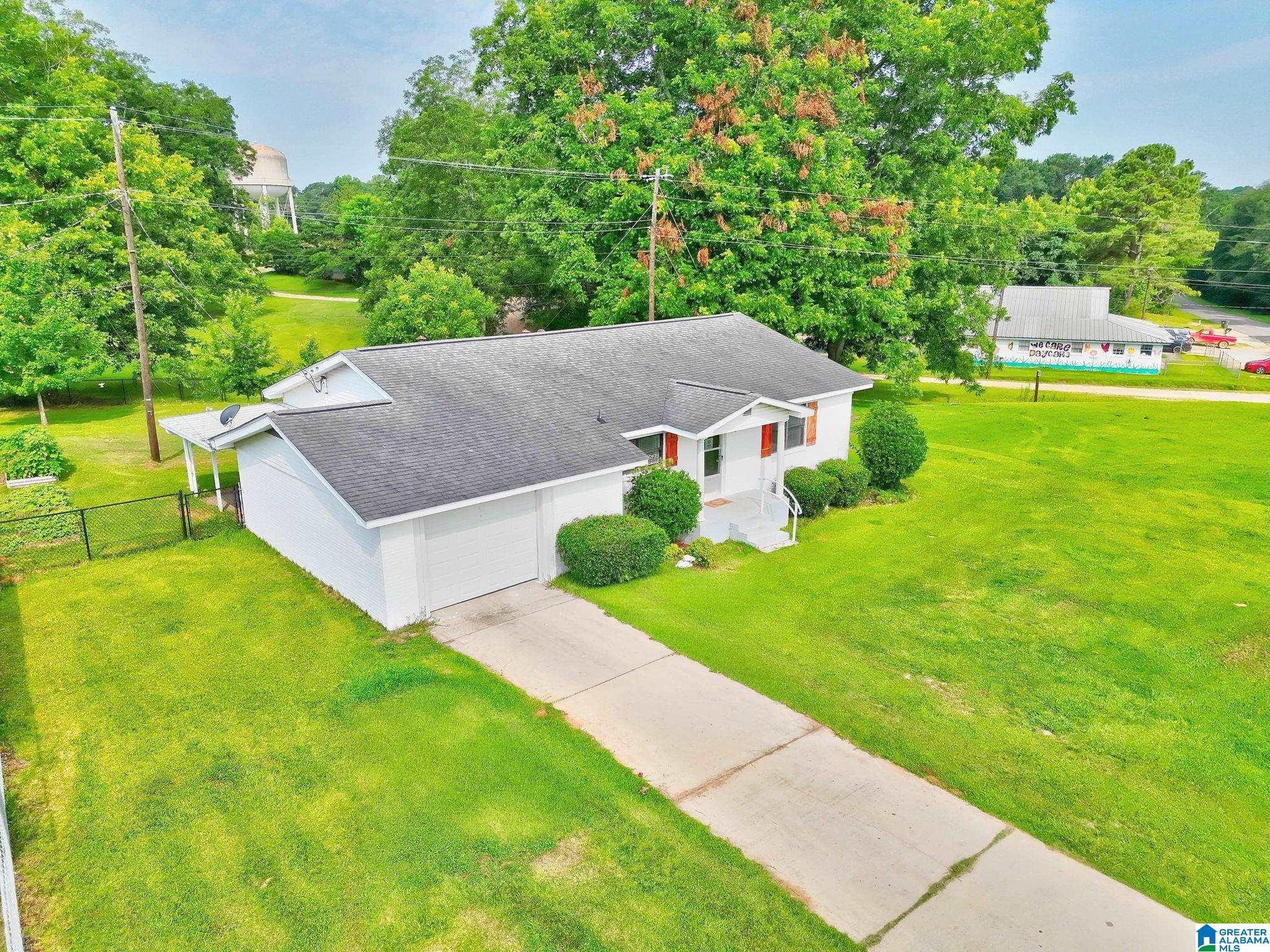 403 Littlejohn Road Clanton, AL 35045 - Photo 3 of 22