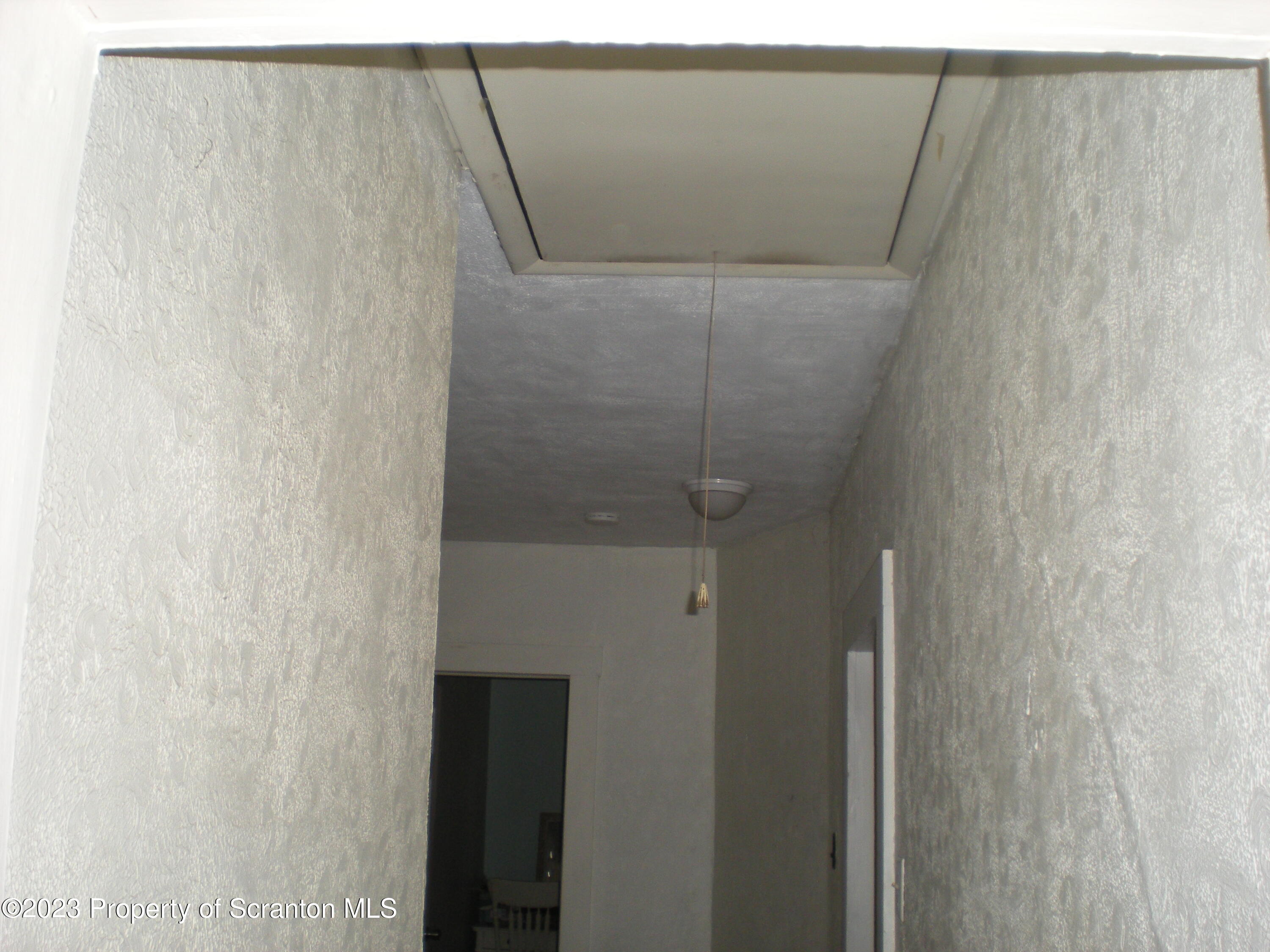217 Ferdinand Street Scranton, PA 18508 - Photo 21 of 39 a bathroom with a shower