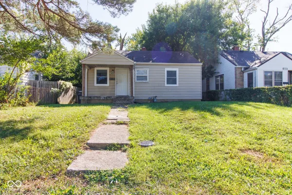 $1,195 | 3421 North Olney Street, Indianapolis, IN 46218