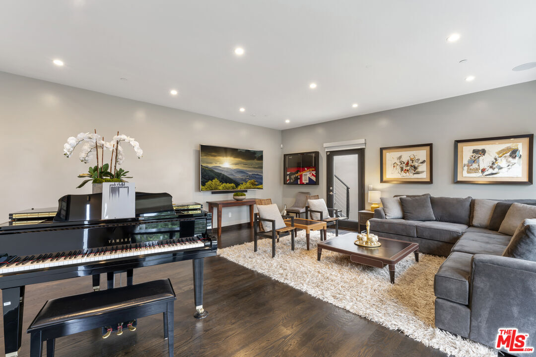 6459 Rodgerton Drive Los Angeles, CA 90068 - Photo 27 of 52