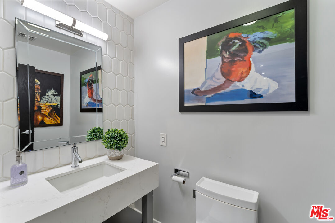 6459 Rodgerton Drive Los Angeles, CA 90068 - Photo 30 of 52