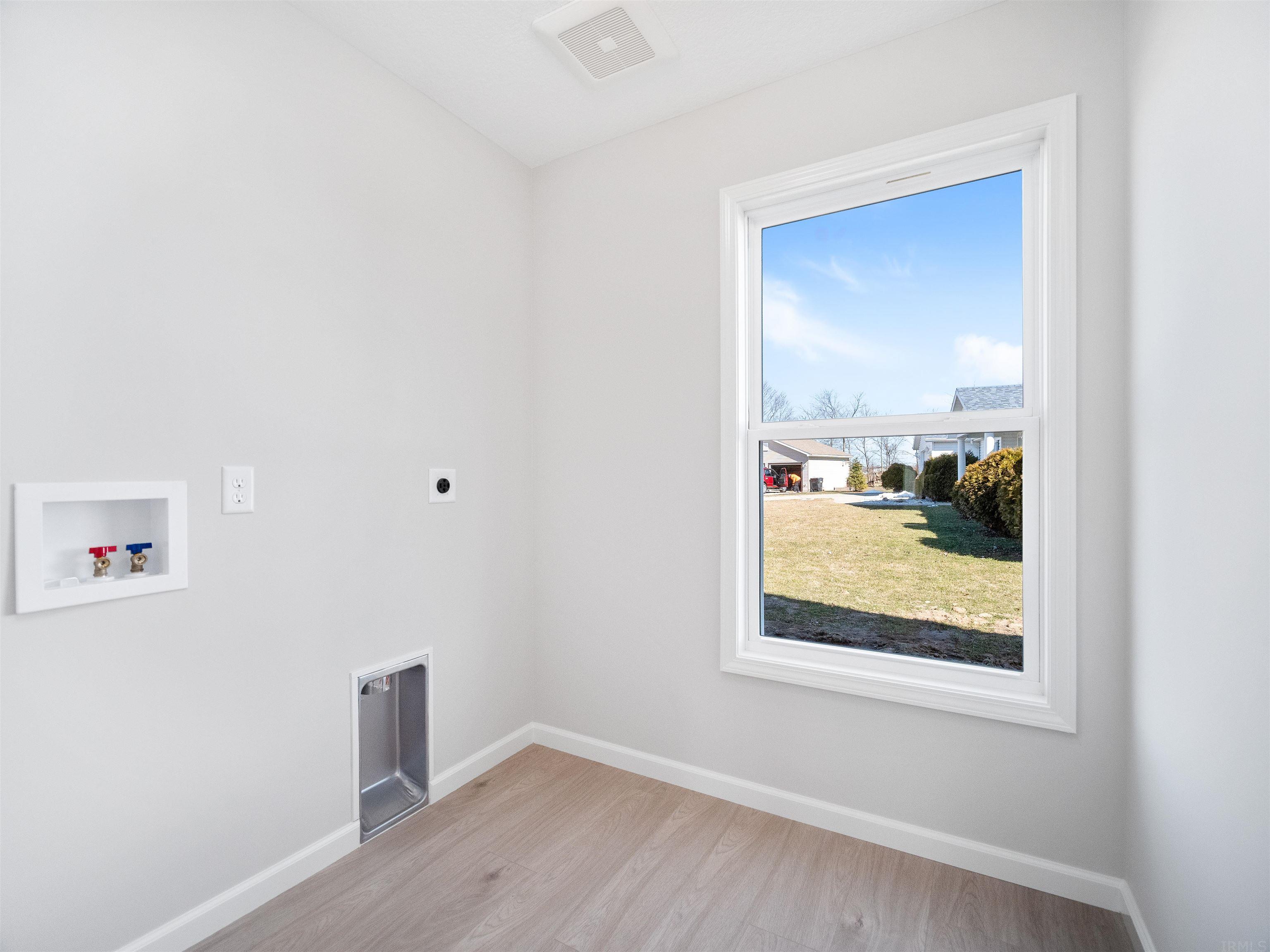 317 Conductor Cove Garrett, IN 46738 - Photo 15 of 36