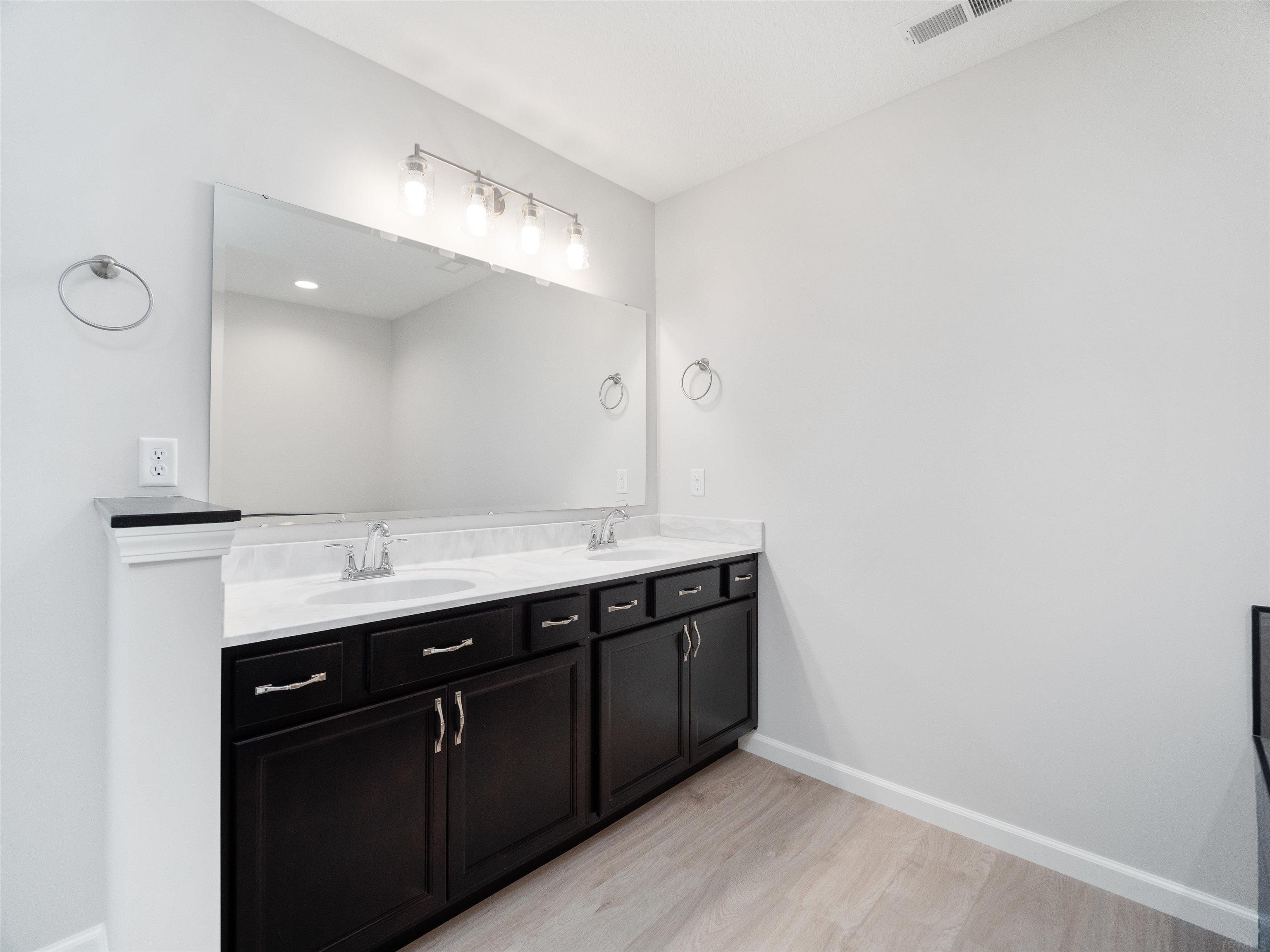 317 Conductor Cove Garrett, IN 46738 - Photo 25 of 36