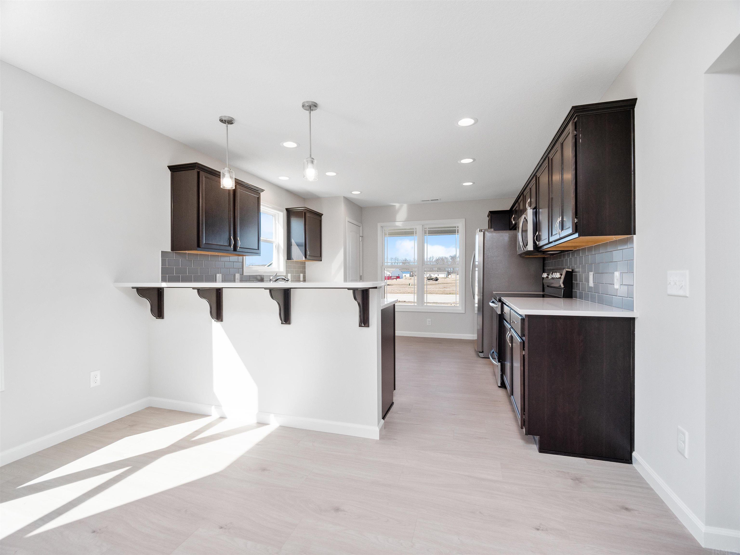 317 Conductor Cove Garrett, IN 46738 - Photo 5 of 36