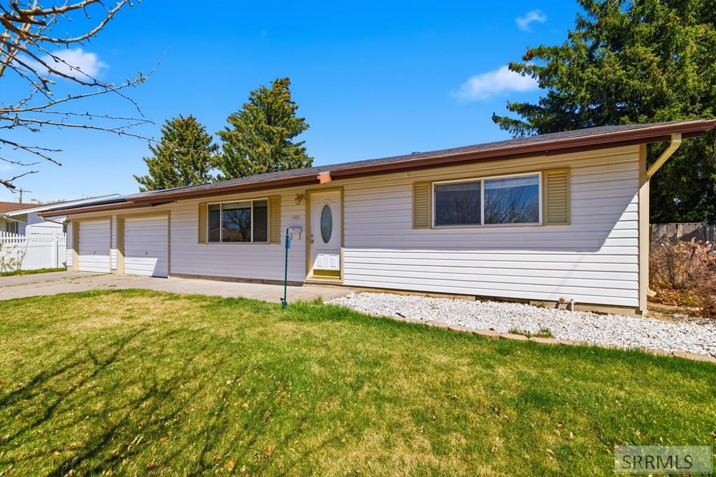 545 Collins Street Blackfoot, ID 83221 - Photo 3 of 57