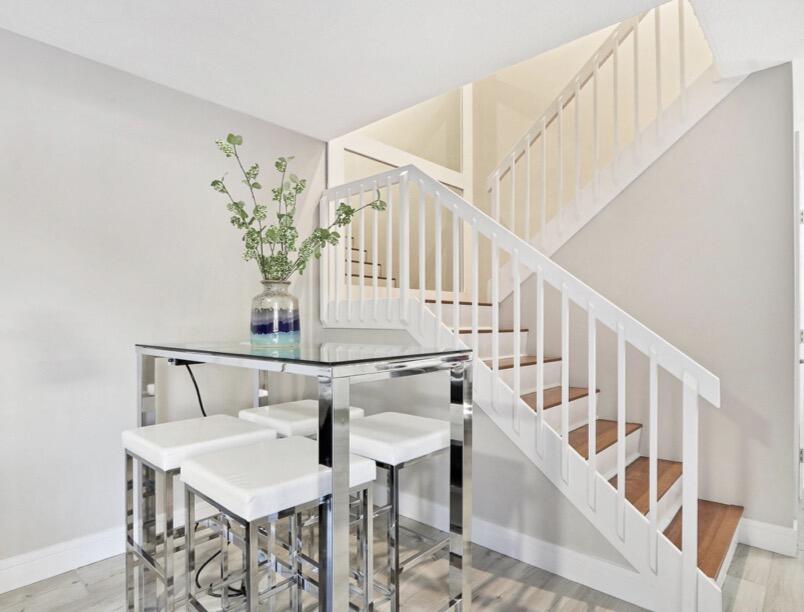 2117 21st Court Jupiter, FL 33477 - Photo 5 of 10 2117 pix 2