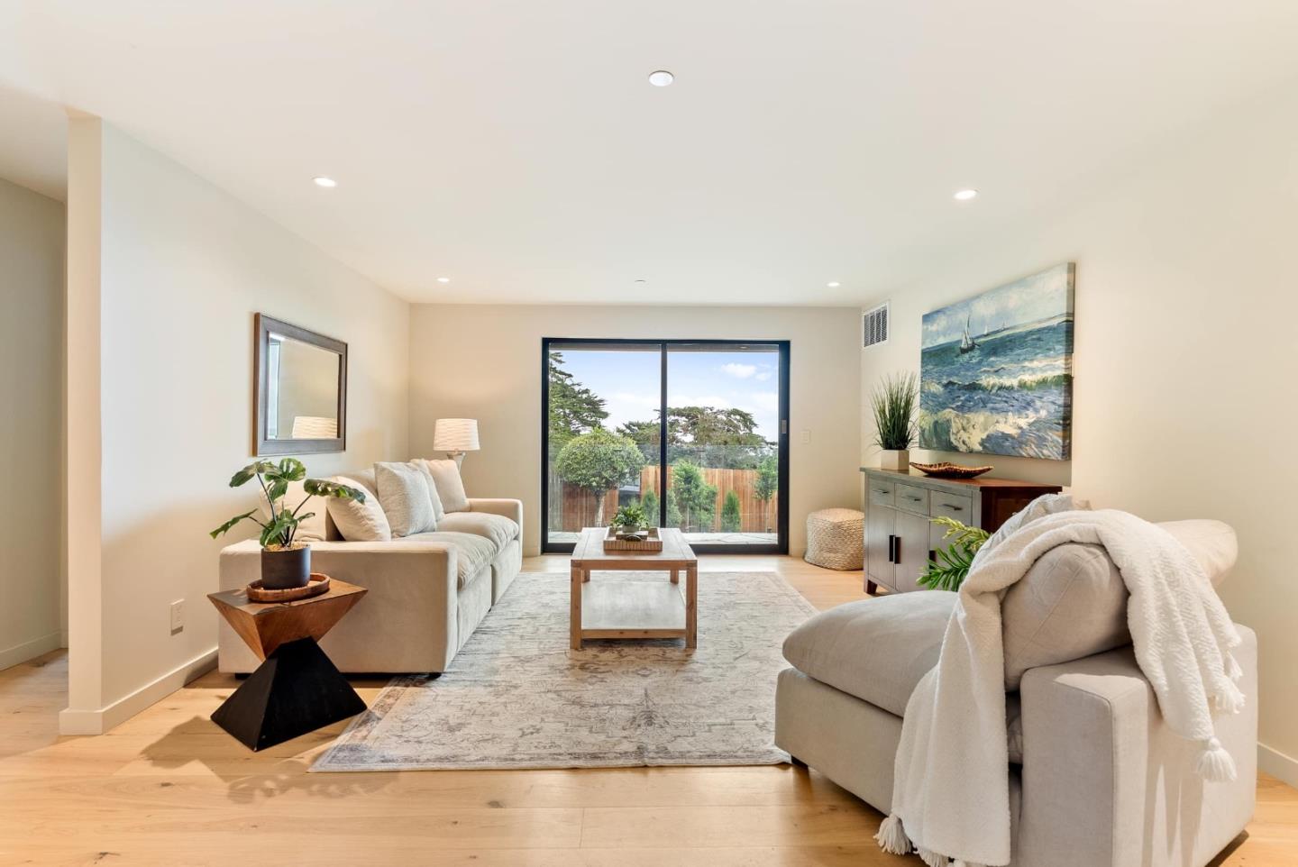 231 Spindrift Road Carmel, CA 93923 - Photo 14 of 20 Gallery Image 14
