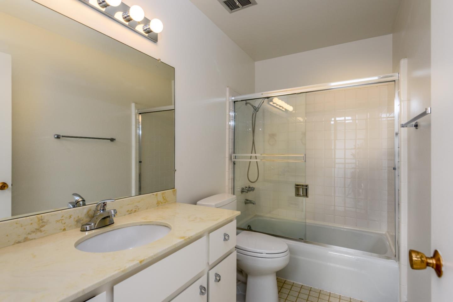 2305 Sharon Road Menlo Park, CA 94025 - Photo 13 of 22 Gallery Image 13