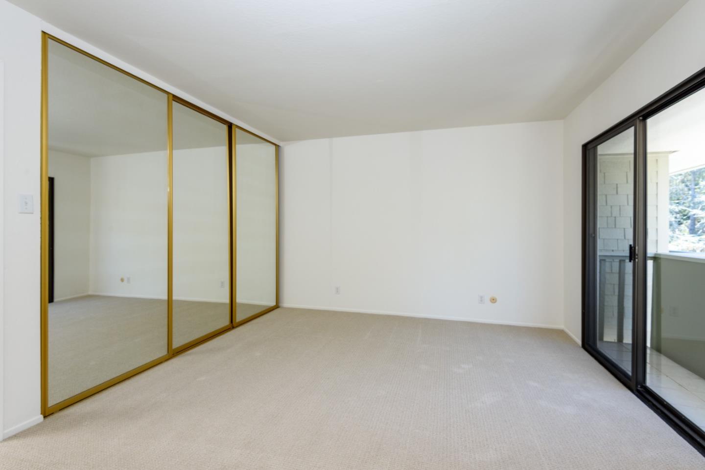 2305 Sharon Road Menlo Park, CA 94025 - Photo 9 of 22 Gallery Image 9