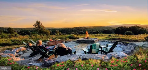 $625,000 | 614 Graystones Jeras Road, Albrightsville, PA 18210