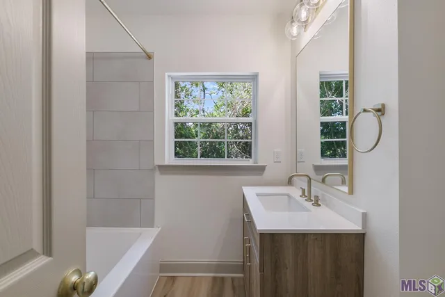 $385,000 | 11321 Highway 22, St. Amant, LA 70774