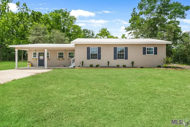 $385,000 | 11321 Highway 22, St. Amant, LA 70774