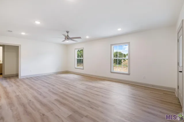 $385,000 | 11321 Highway 22, St. Amant, LA 70774