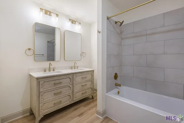 $385,000 | 11321 Highway 22, St. Amant, LA 70774