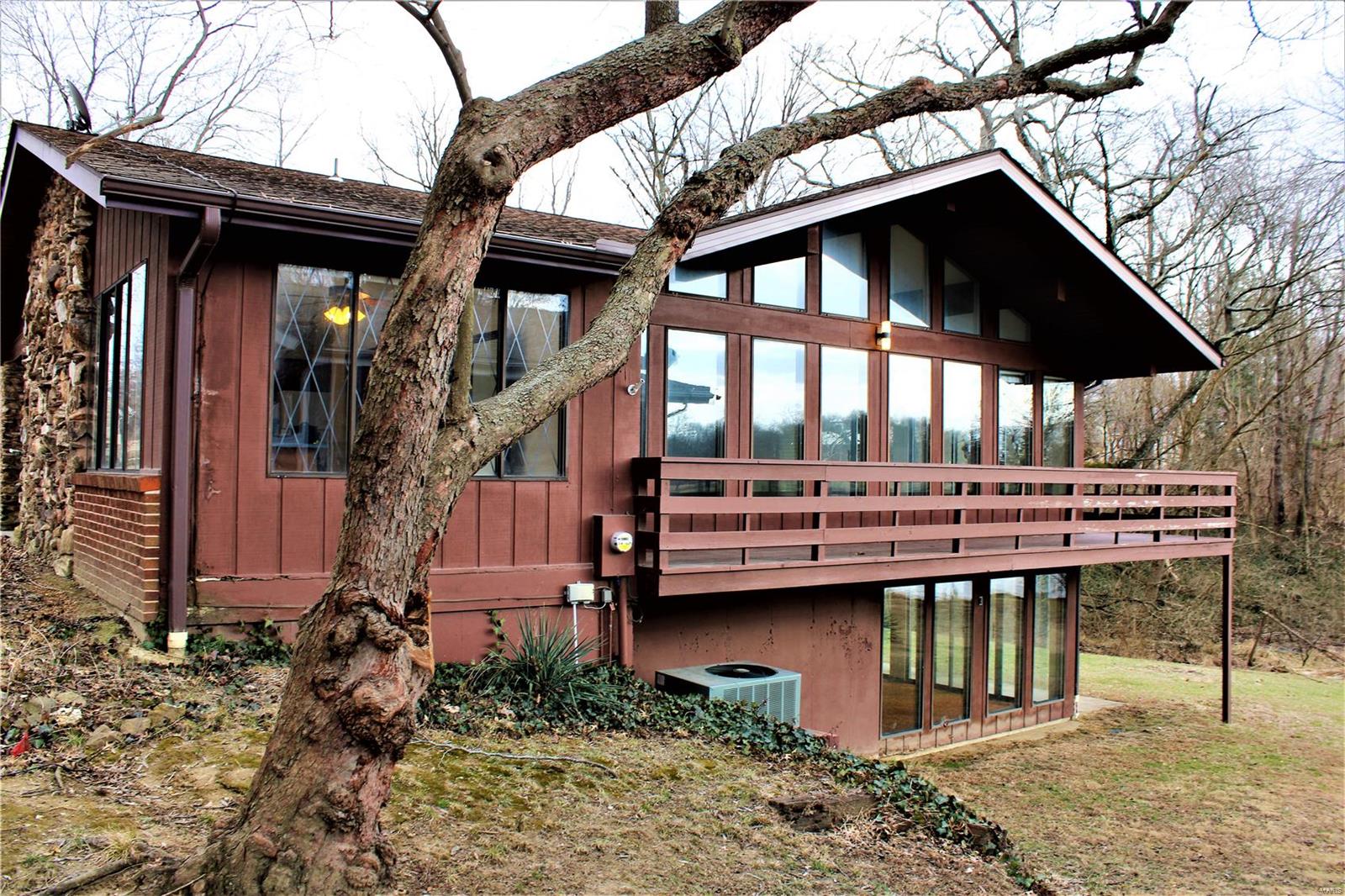 1002 College Road Lebanon, IL 62254 - Photo 2 of 40 Gallery Image 2