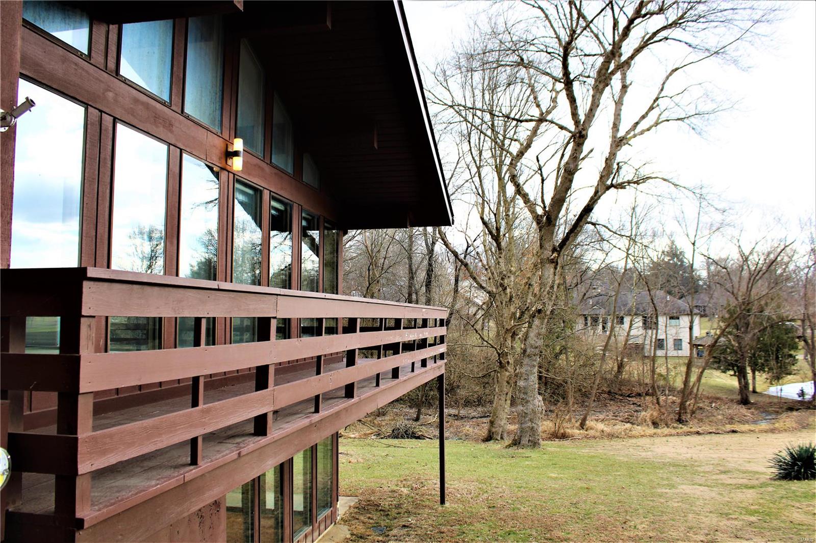 1002 College Road Lebanon, IL 62254 - Photo 4 of 40 Gallery Image 4