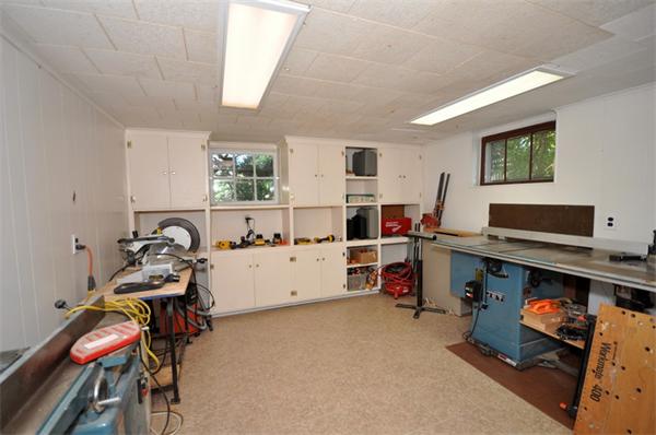 61 Carleton Road Belmont, MA 02478 - Photo 13 of 16 Gallery Image 13
