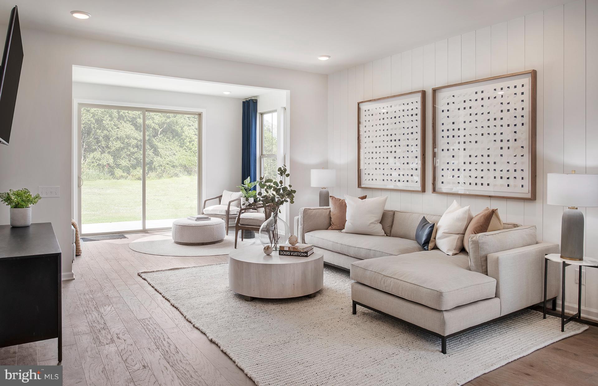 1056 Wright Street Hatfield, PA 19440 - Photo 5 of 28