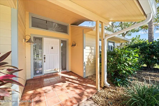 $590,000 | 569 Crystal Lake Drive, Melbourne, FL 32940