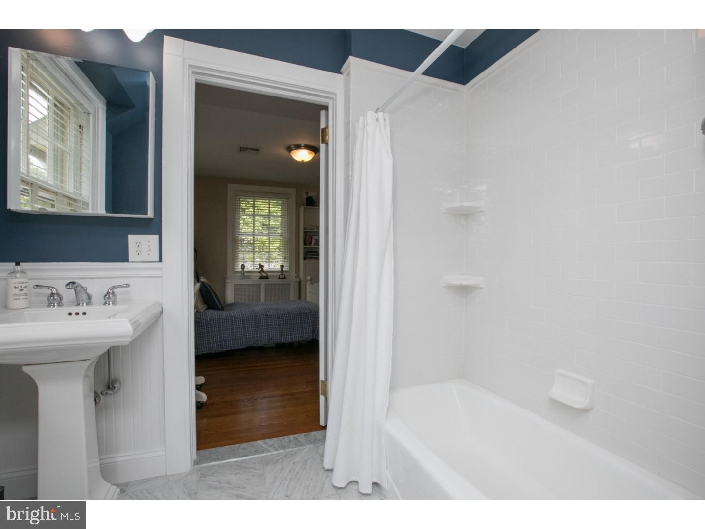 523 Chews Landing Road Haddonfield, NJ 08033 - Photo 20 of 25 Bathroom