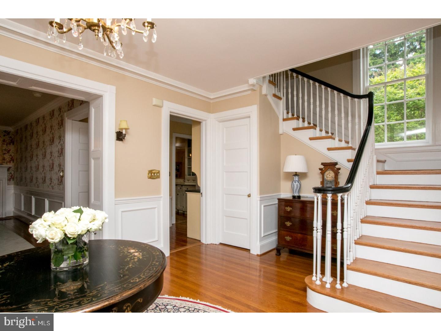 523 Chews Landing Road Haddonfield, NJ 08033 - Photo 3 of 25 Foyer