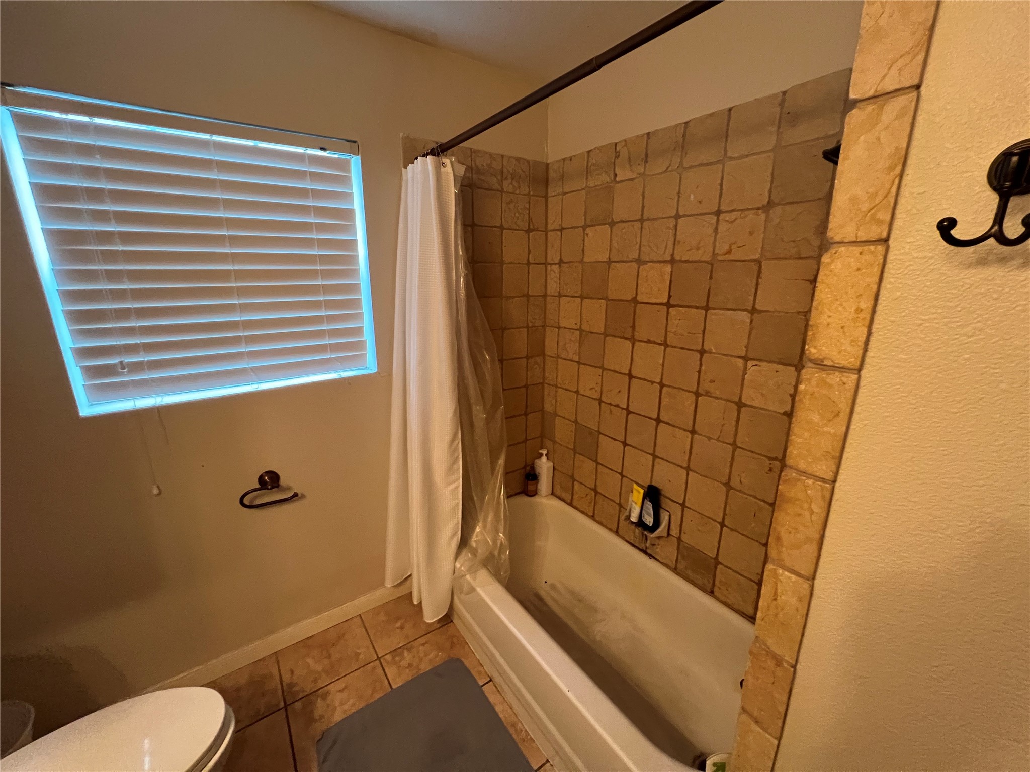 922 East 50th Street Austin, TX 78751 - Photo 21 of 35