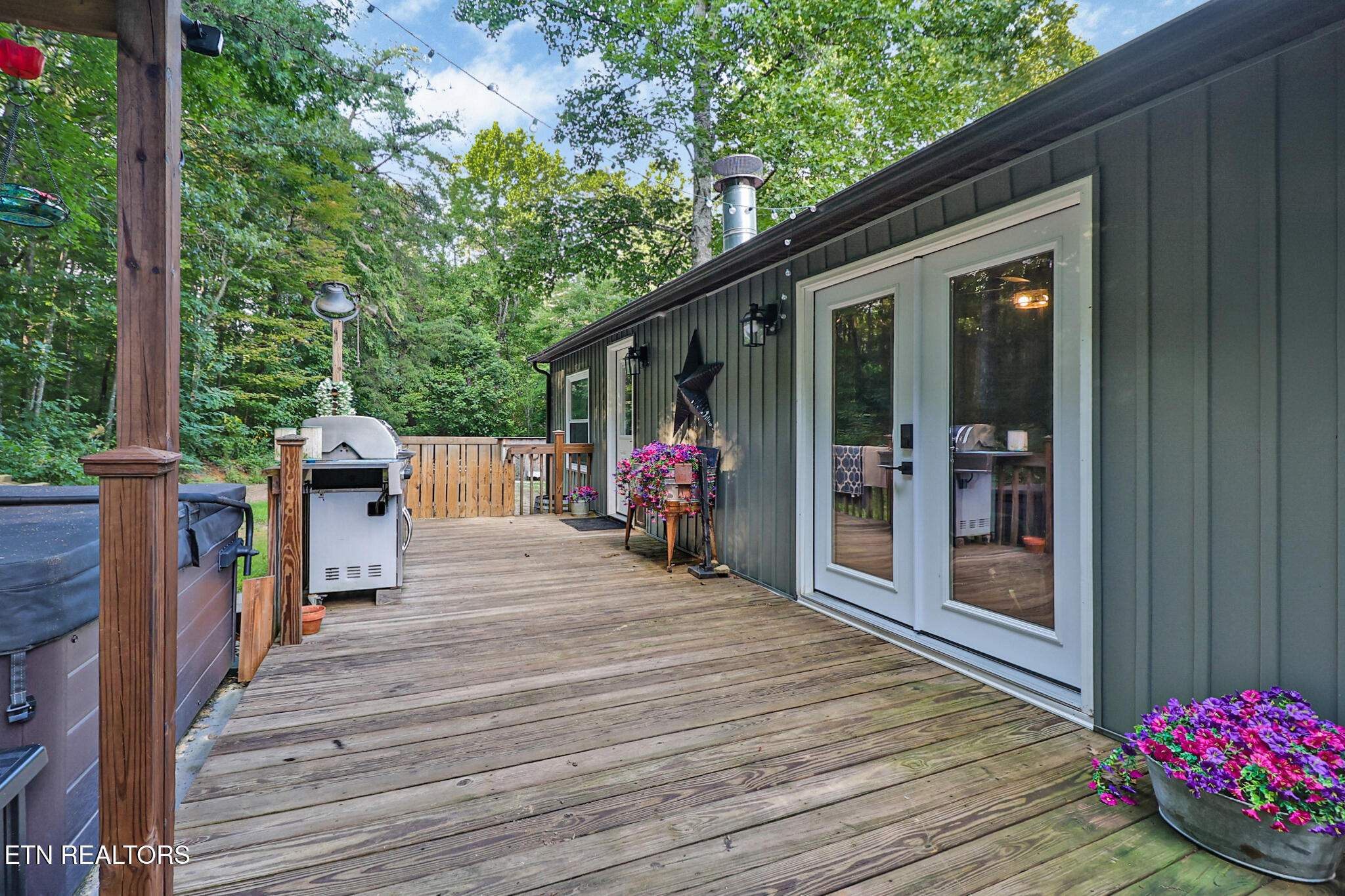 2272 Midway Road Crossville, TN 38572 - Photo 24 of 40 Back Deck