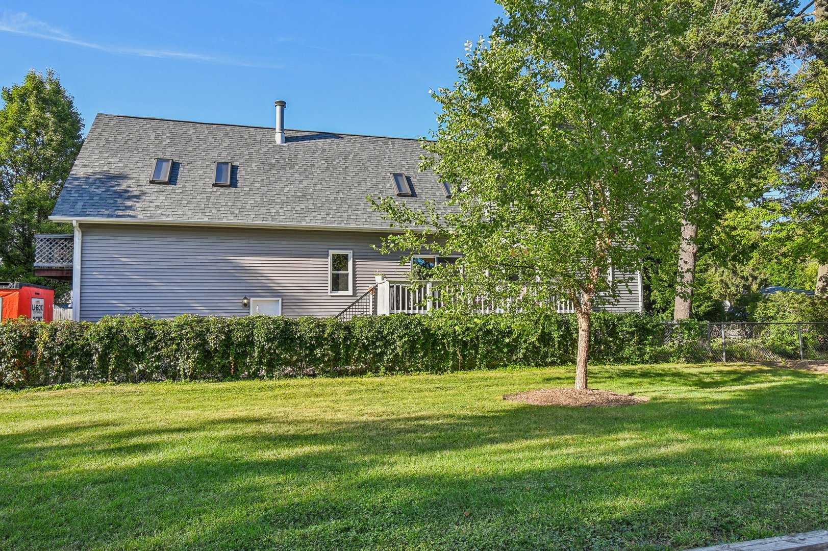 2900 Gabriel Avenue Zion, IL 60099 - Photo 2 of 52 a view of a house with a yard