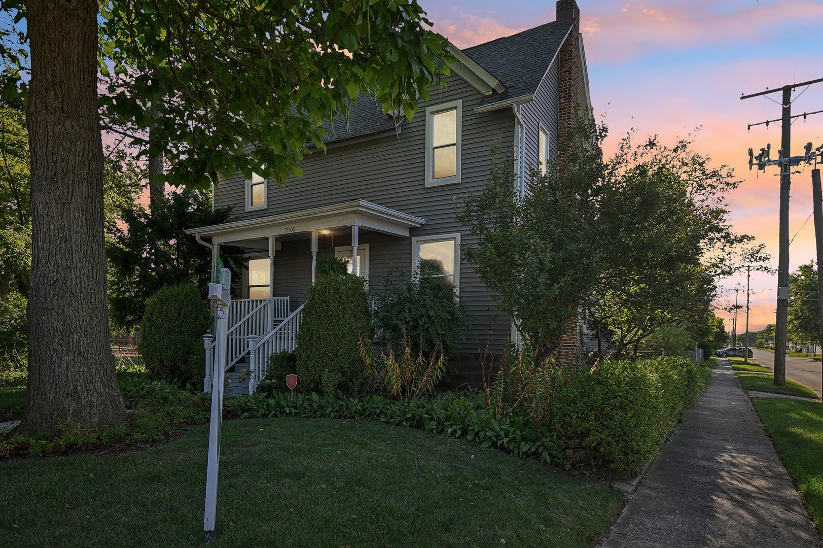 2900 Gabriel Avenue Zion, IL 60099 - Photo 46 of 52 a front view of a house with a yard