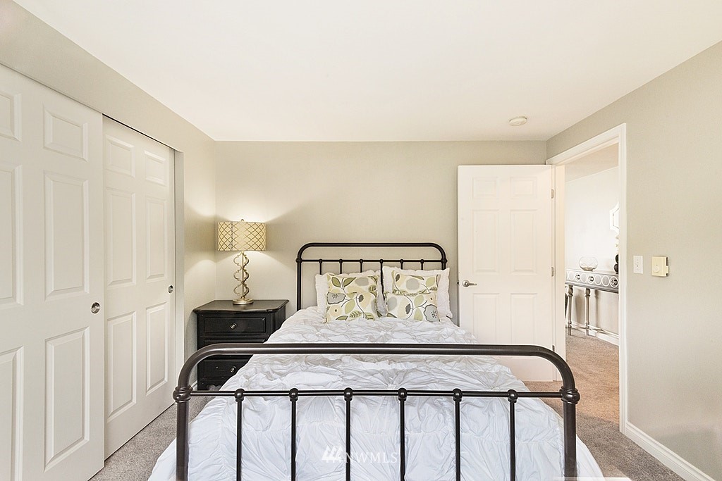 3318 30th Avenue Southwest, Unit B701 Seattle, WA 98126 - Photo 13 of 18