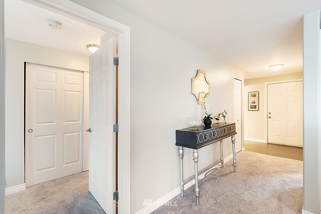 3318 30th Avenue Southwest, Unit B701 Seattle, WA 98126 - Photo 14 of 18